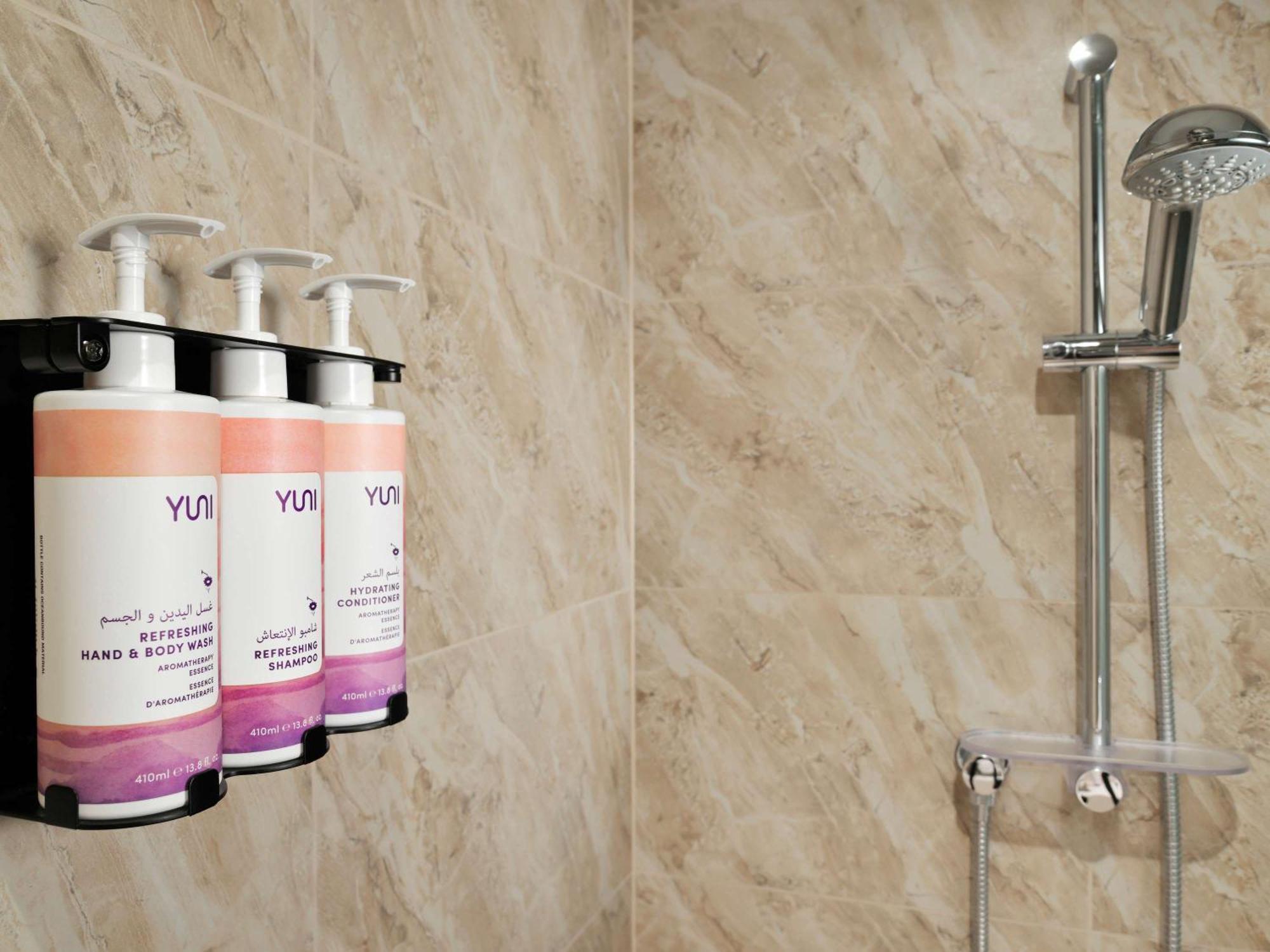 Moevenpick Hotel & Apartments Ghala Mascate Extérieur photo Shower gel
